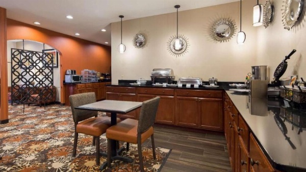 Best Western Plaquemine Inn image 11
